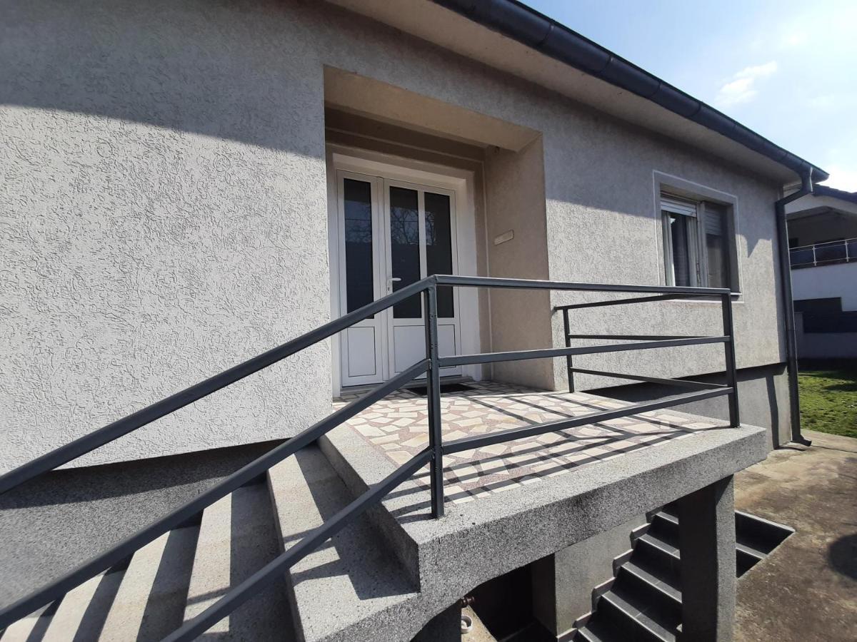 Haus Apartman Zajecar M&L Dış mekan fotoğraf