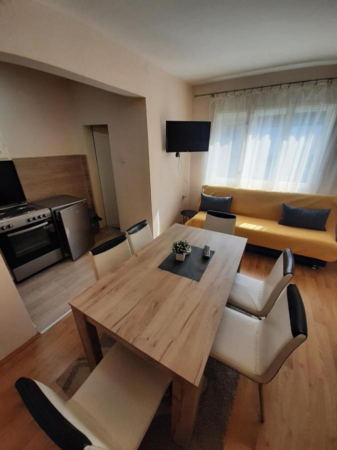 Haus Apartman Zajecar M&L Dış mekan fotoğraf